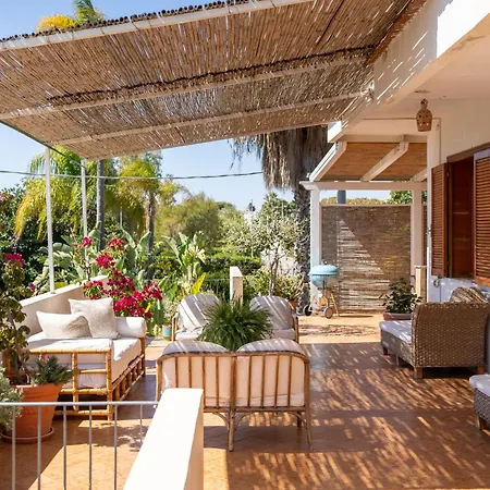 Silvia 30mt From The Sea View