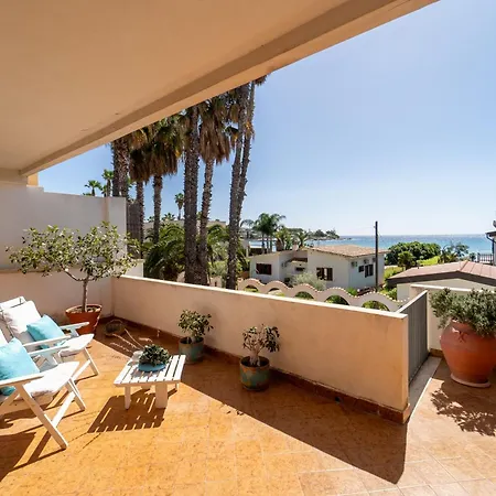 Silvia 30mt From The Sea View