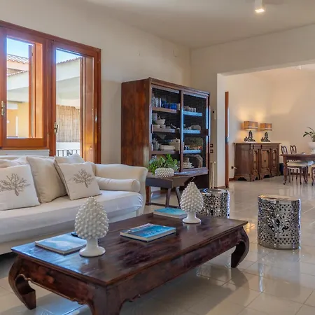 Silvia 30mt From The Sea View *